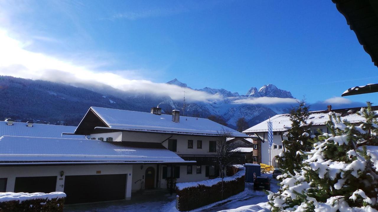 Yeti Lux - Family Garden Lodge Garmisch-Partenkirchen Buitenkant foto